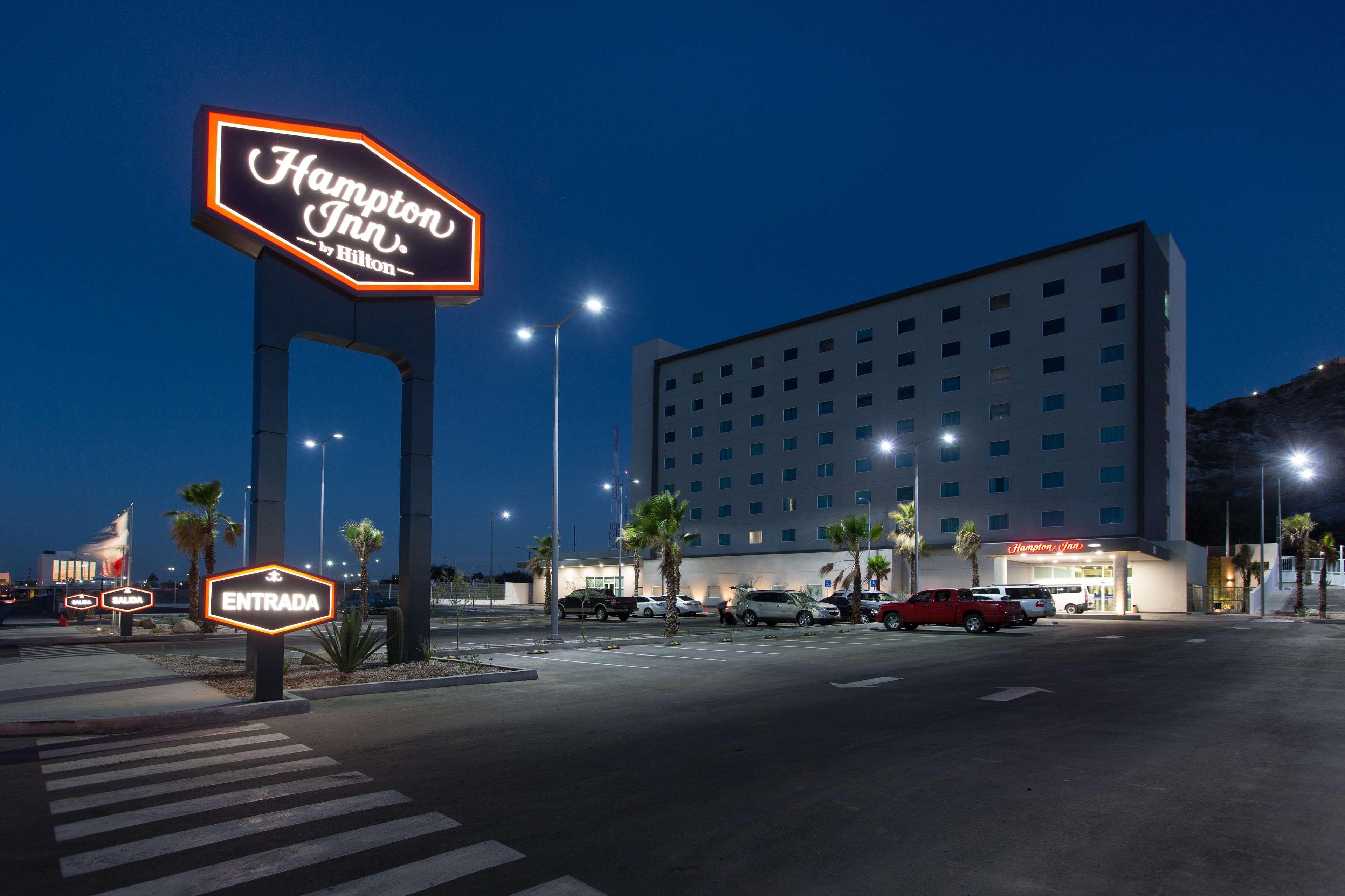 Hampton Inn By Hilton Hermosillo Exterior foto